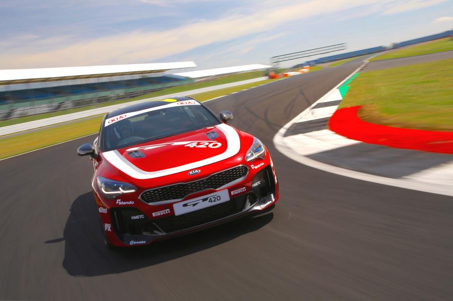  Kia Stinger GT420 (CK) 2019 года  (фото 33 из 49)